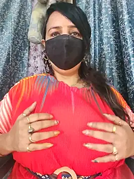 cute-tanvi online show from July 11, 1:38 am