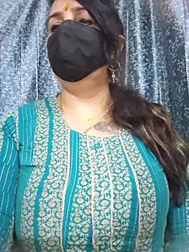 cute-tanvi online show from July 14, 12:33 am