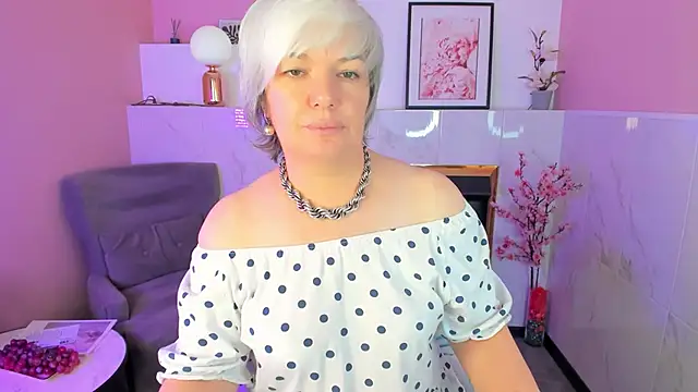 CarmenSoft online show from June 22, 8:50 pm