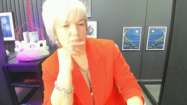CarmenSoft online show from August 1, 8:22 pm