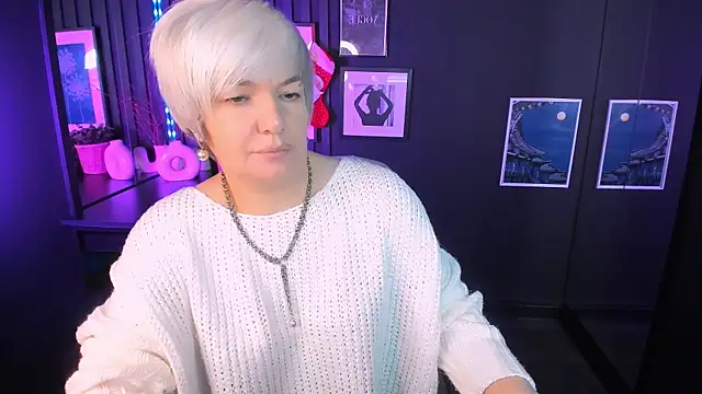 CarmenSoft online show from January 9, 8:35 pm