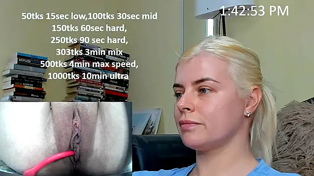 queenofthenighttt online show from February 3, 12:43 pm