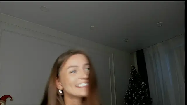 xx leila online show from December 18, 11:26 am