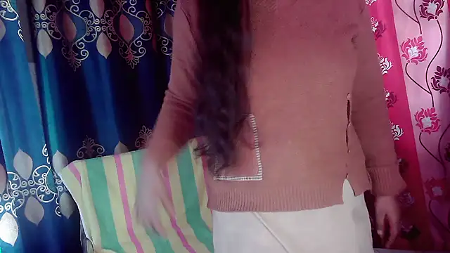 Lolona online show from November 11, 4:19 am