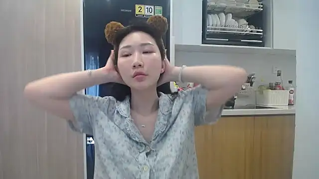 Asiagirll online show from July 7, 7:23 am