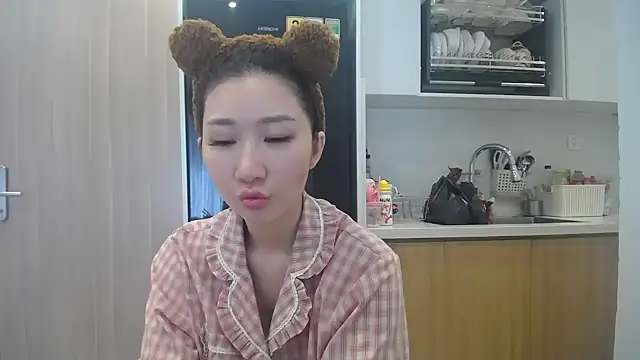 Asiagirll online show from June 22, 3:36 am
