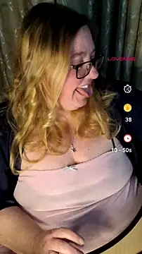 Iceprincess2bad4u online show from July 7, 6:10 pm