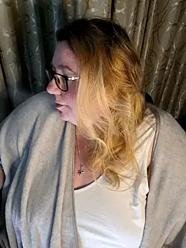 Iceprincess2bad4u online show from June 25, 6:09 pm
