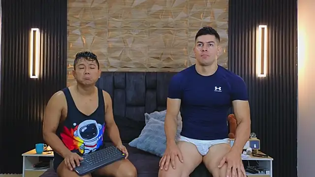 FelipeAndMarcello3 online show from July 27, 2:14 pm