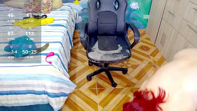 Eimy lorens online show from April 26, 1:42 pm