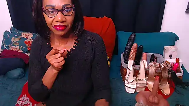 sexybootylicious online show from July 22, 5:30 am