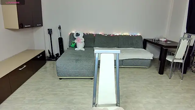 -Rin-Chan online show from January 13, 11:03 am