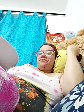 karlythothxh online show from April 27, 8:50 pm