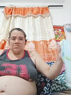 karlythothxh online show from July 2, 6:36 pm