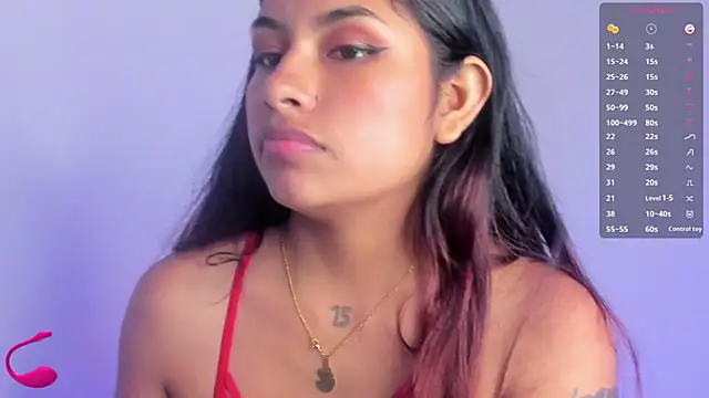 ChantalPetit online show from November 23, 10:33 pm