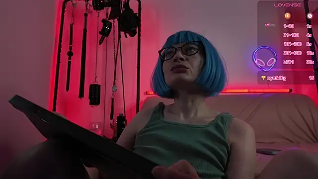 CyberXGoddess online show from June 22, 1:10 am