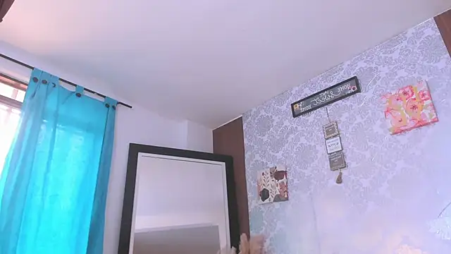 kelly thomson online show from September 12, 7:32 pm