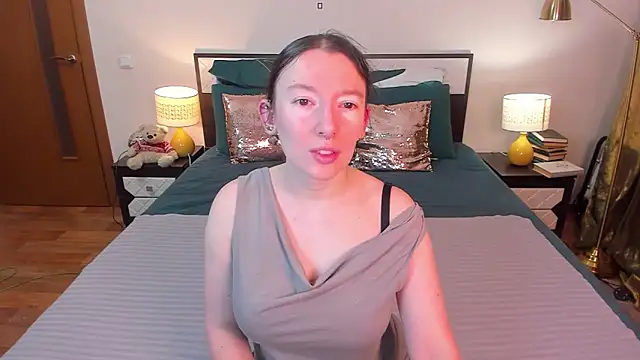 CatherineWalls online show from February 13, 5:53 am