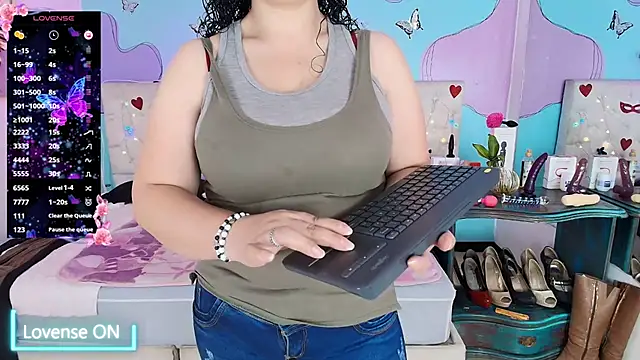 Zaly mature online show from July 14, 9:30 pm