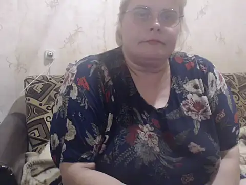 Ameliabusty online show from September 22, 4:38 pm