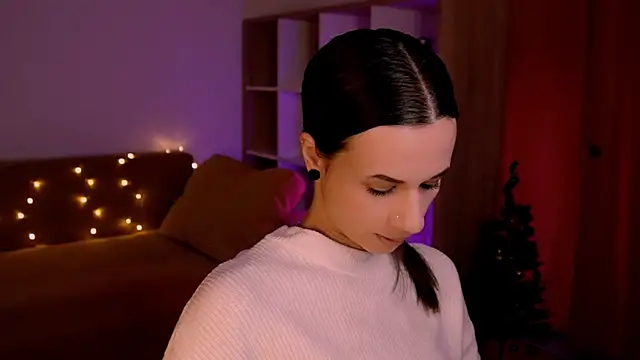 ItsAlisia online show from January 12, 6:51 am