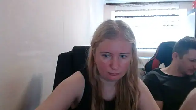 PeterAndJen online show from July 1, 10:37 am