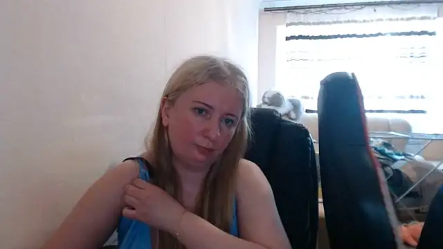 PeterAndJen online show from June 27, 12:22 pm
