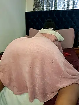 BootyCallEver online show from June 15, 10:04 am