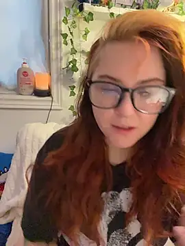 JennKenobi online show from July 27, 12:35 pm