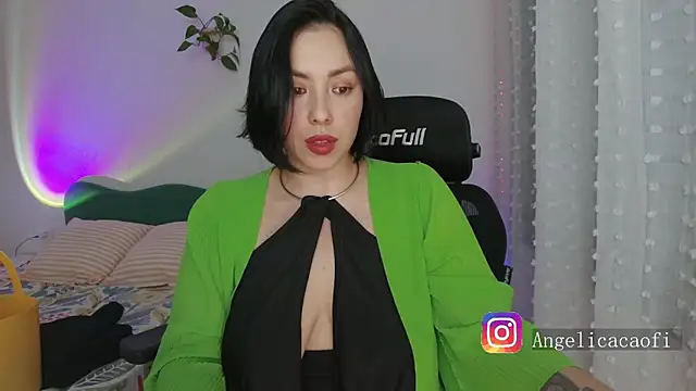 diosa cadenas online show from May 2, 8:56 pm