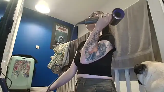 short sweetpea online show from October 20, 6:55 pm