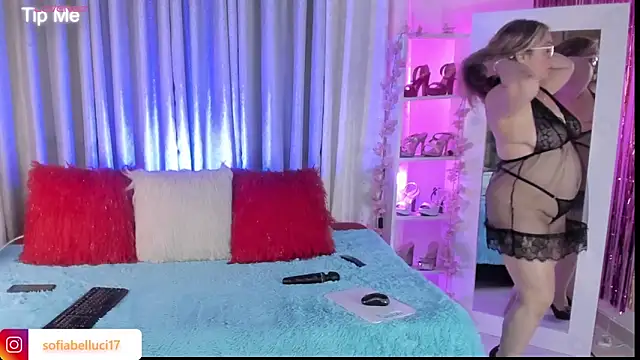 sofiiBell online show from June 12, 12:51 am