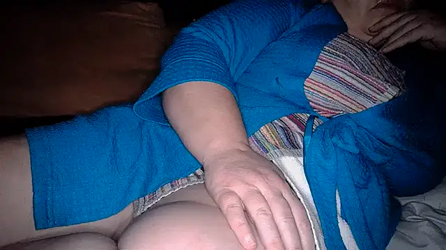 atlwebbie75 online show from November 14, 1:27 am