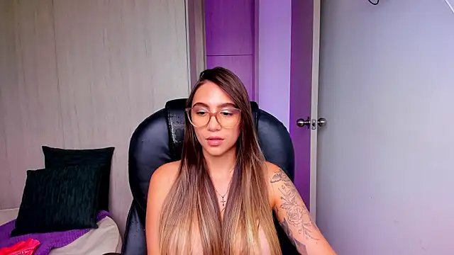 StacyConner online show from April 30, 8:47 pm