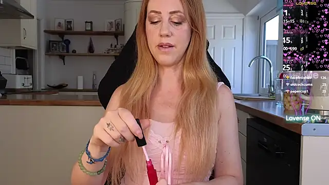 stripmequick online show from July 28, 9:40 am