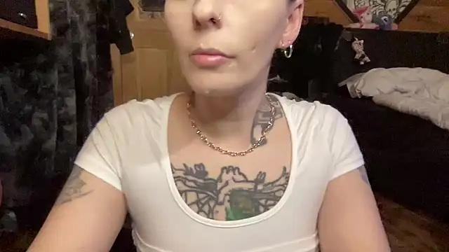TeenyDoll online show from May 1, 2:48 am