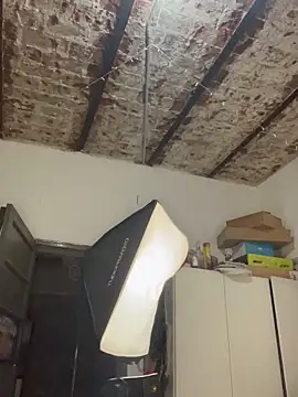 Alicbranca online show from November 27, 12:35 am