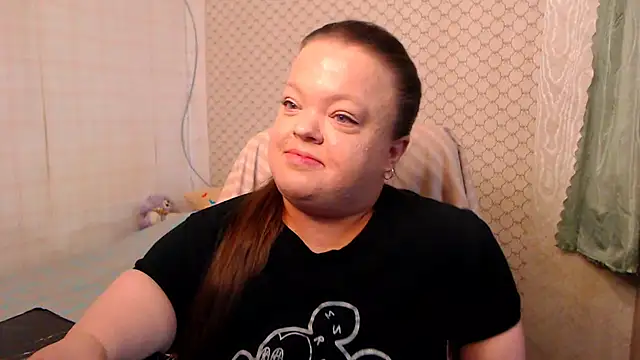 Janiffer MiMi online show from June 10, 4:16 pm