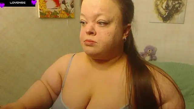 Janiffer MiMi online show from October 5, 4:34 pm