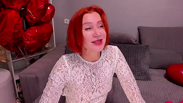 Jullia Moor online show from May 1, 1:09 am