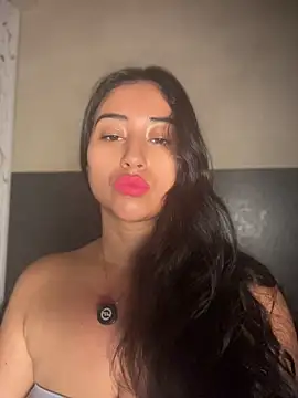 Valentinne z online show from July 9, 9:55 am
