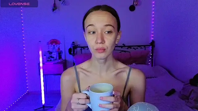 Snapshot of SexyCocobutt chatting on October 11, 8:19 am SexyCocobutt online show from October 11, 8:19 am