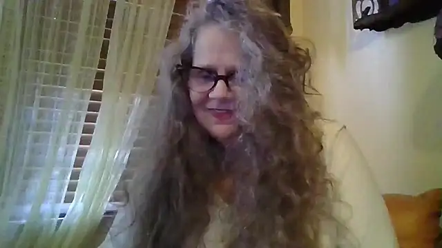 DestineeLoverGirl online show from November 20, 3:57 pm