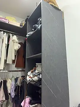 stormyy  online show from February 16, 11:59 pm