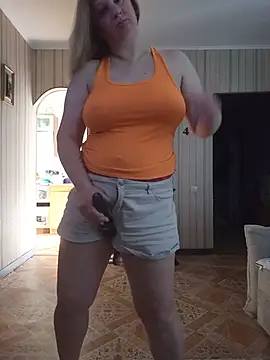BustyBlond online show from June 25, 4:45 am
