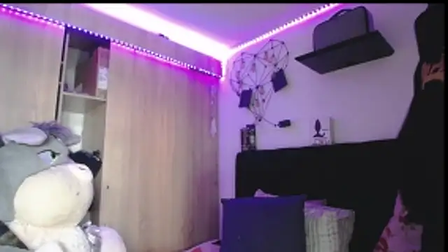 Santiago kiler online show from March 20, 9:20 pm