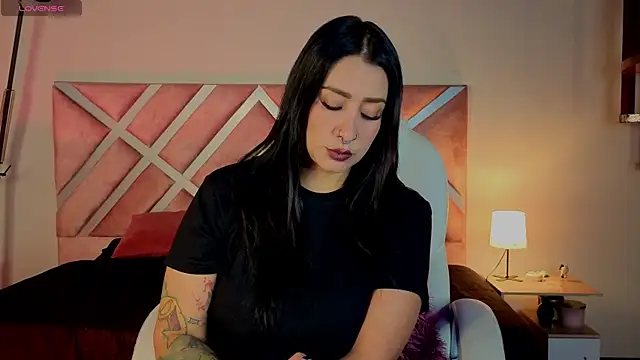  kelly hous36 online show from May 2, 11:35 am