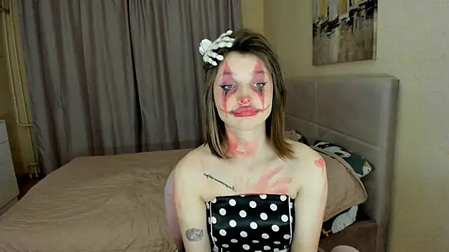 SoniNesti online show from October 31, 6:01 pm