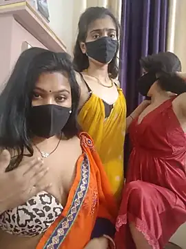 cutee  crazy online show from July 19, 3:36 pm