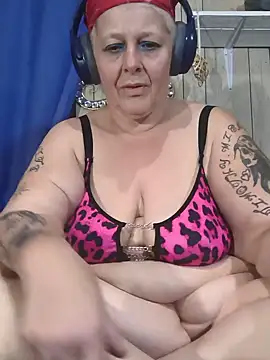 DavisDesires online show from July 27, 12:46 pm